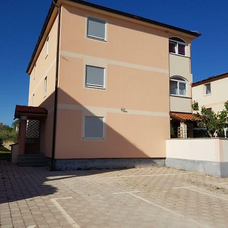 Apartment Onbria Mar Medulin Exterior foto